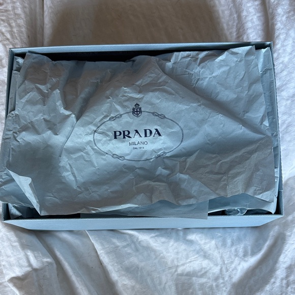 Prada Women’s Calzature Donna Black Leather Slip-On Loafers size 40 - Picture 10 of 11